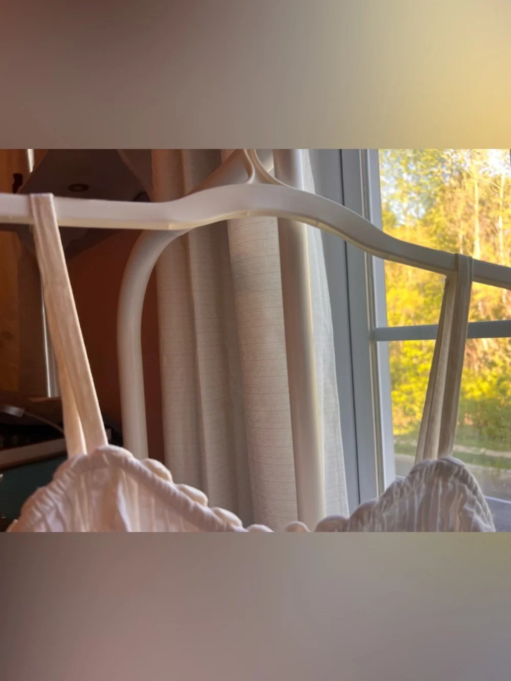 Urban Outfitters Romper - Picture 3 of 5